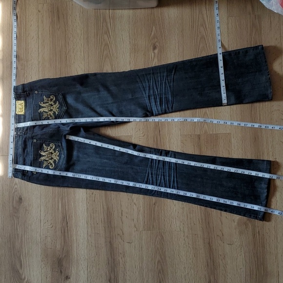 Grace in LA - Picture 2 of 9